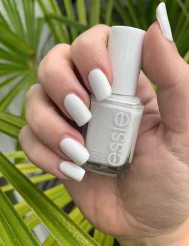 Essie Marshmallow - BeautyTribe